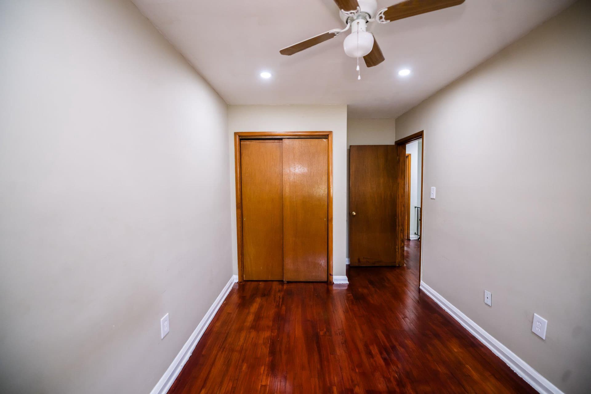 1608 Dundalk Avenue photo 21