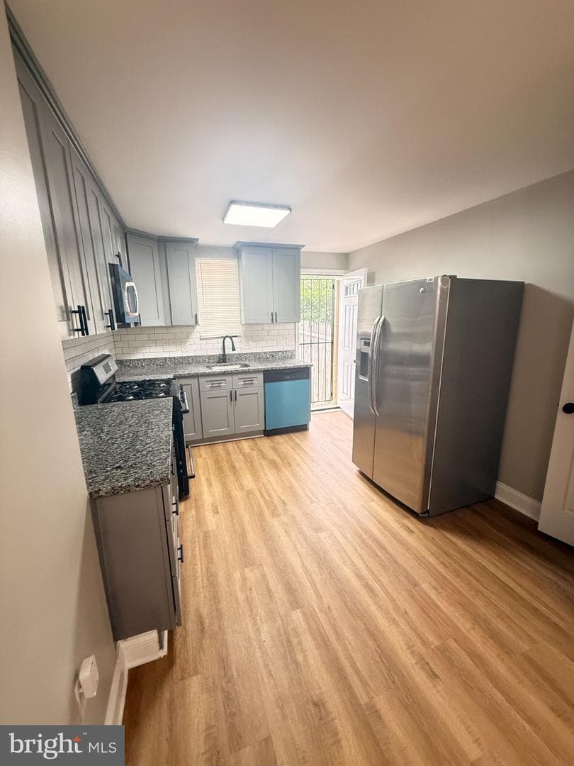519 N Port Street photo 3