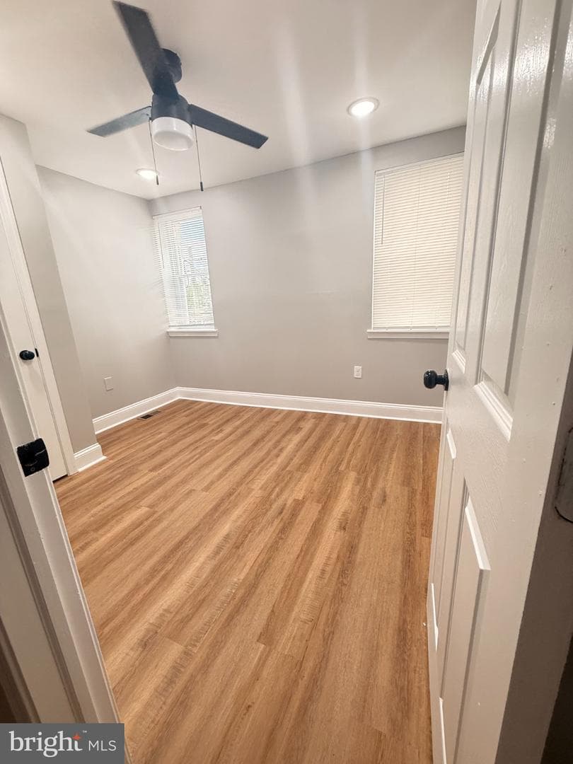 519 N Port Street photo 9