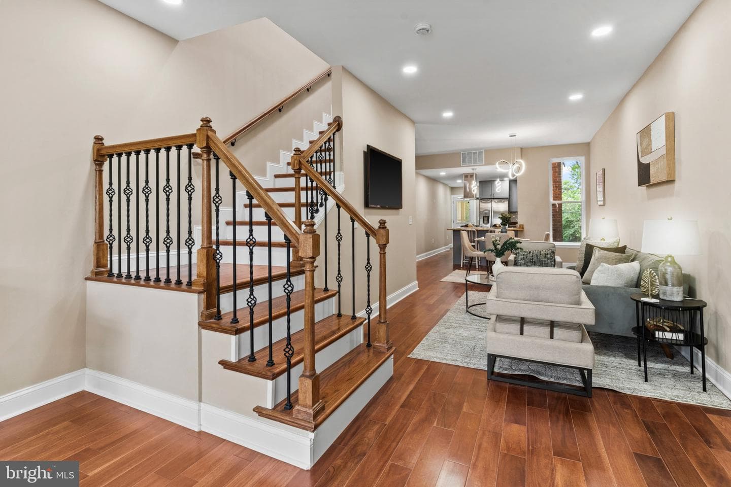 2769 W North Avenue photo 4