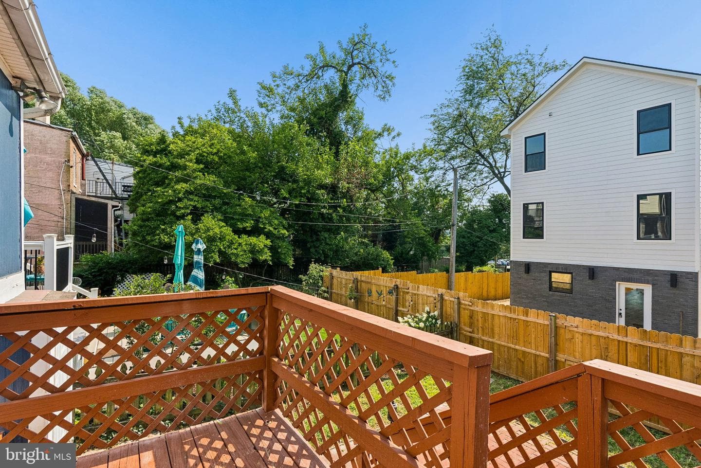 4018 Roland Avenue photo 32