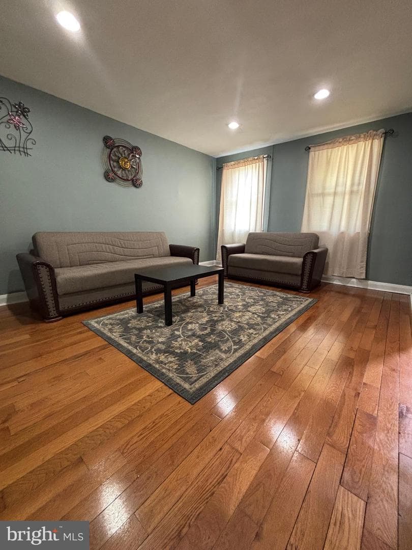 1428 N Ellwood Avenue photo 4