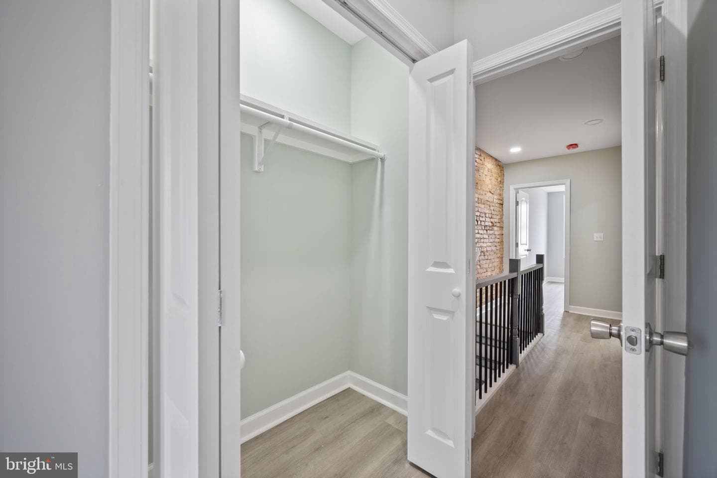 328 S Macon Street photo 12