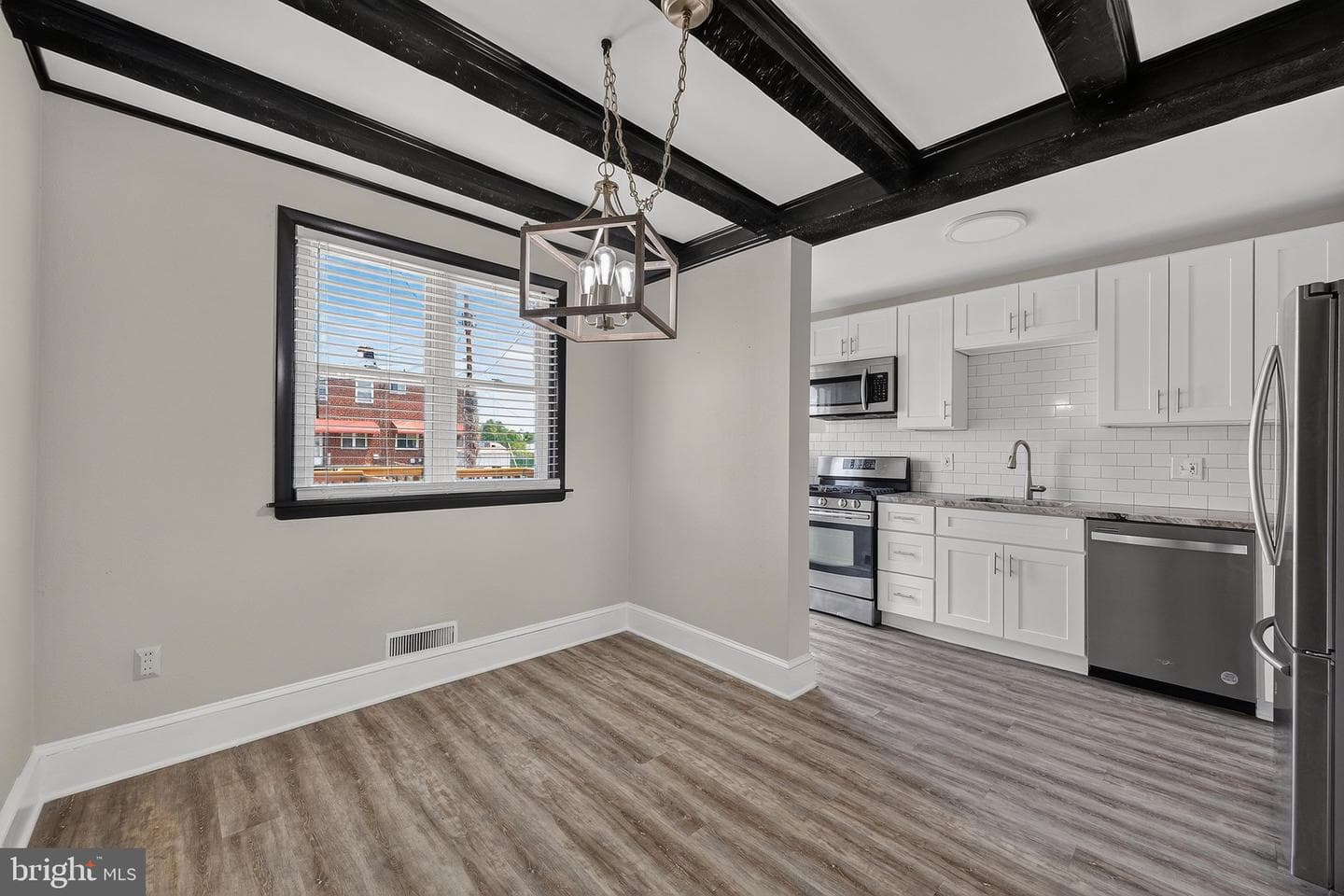 1623 S Ellamont Street photo 9