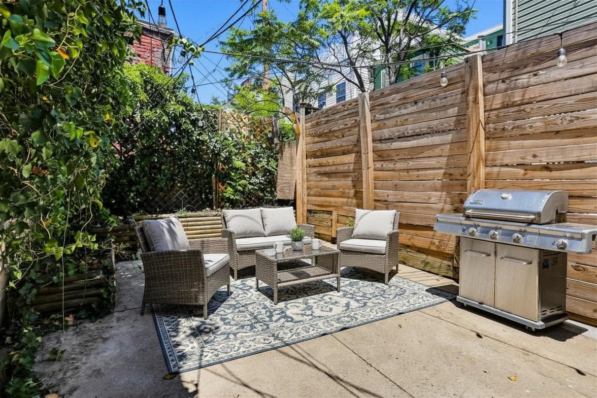 2116 Bank Street photo 6
