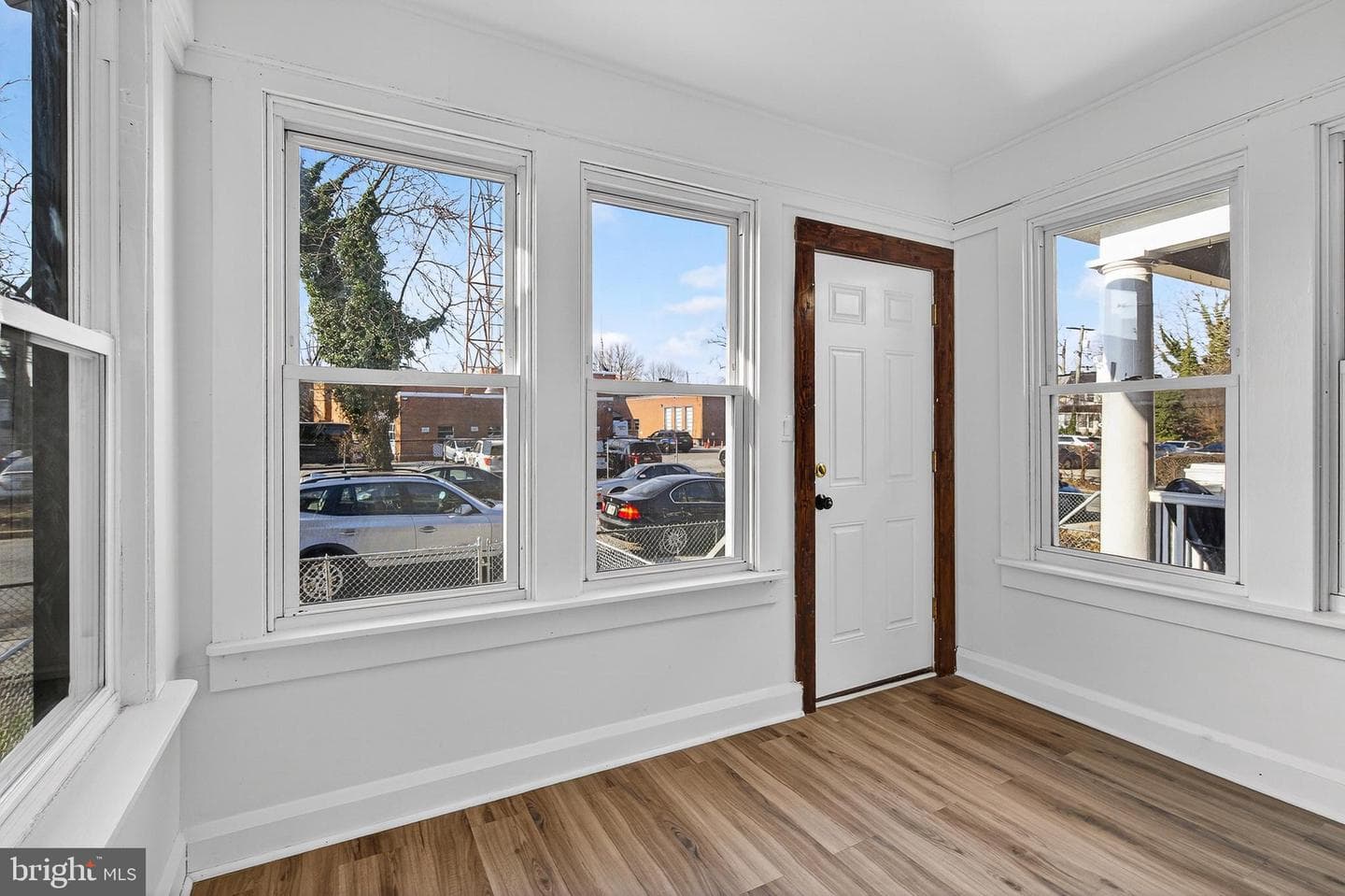 5249 Linden Heights Avenue photo 4