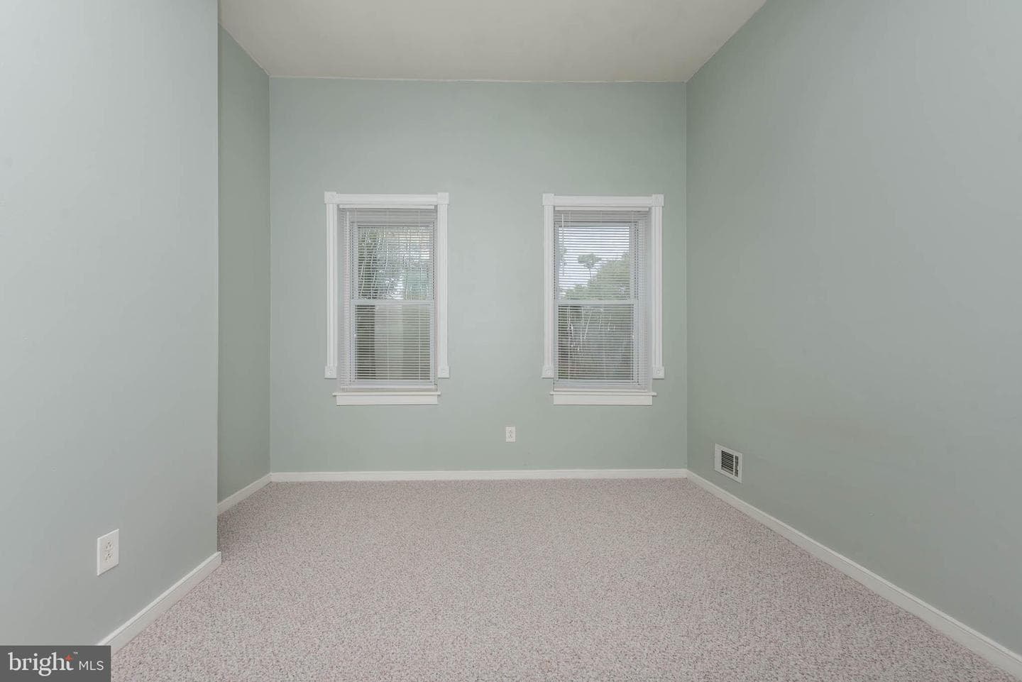 109 Scott Street photo 16