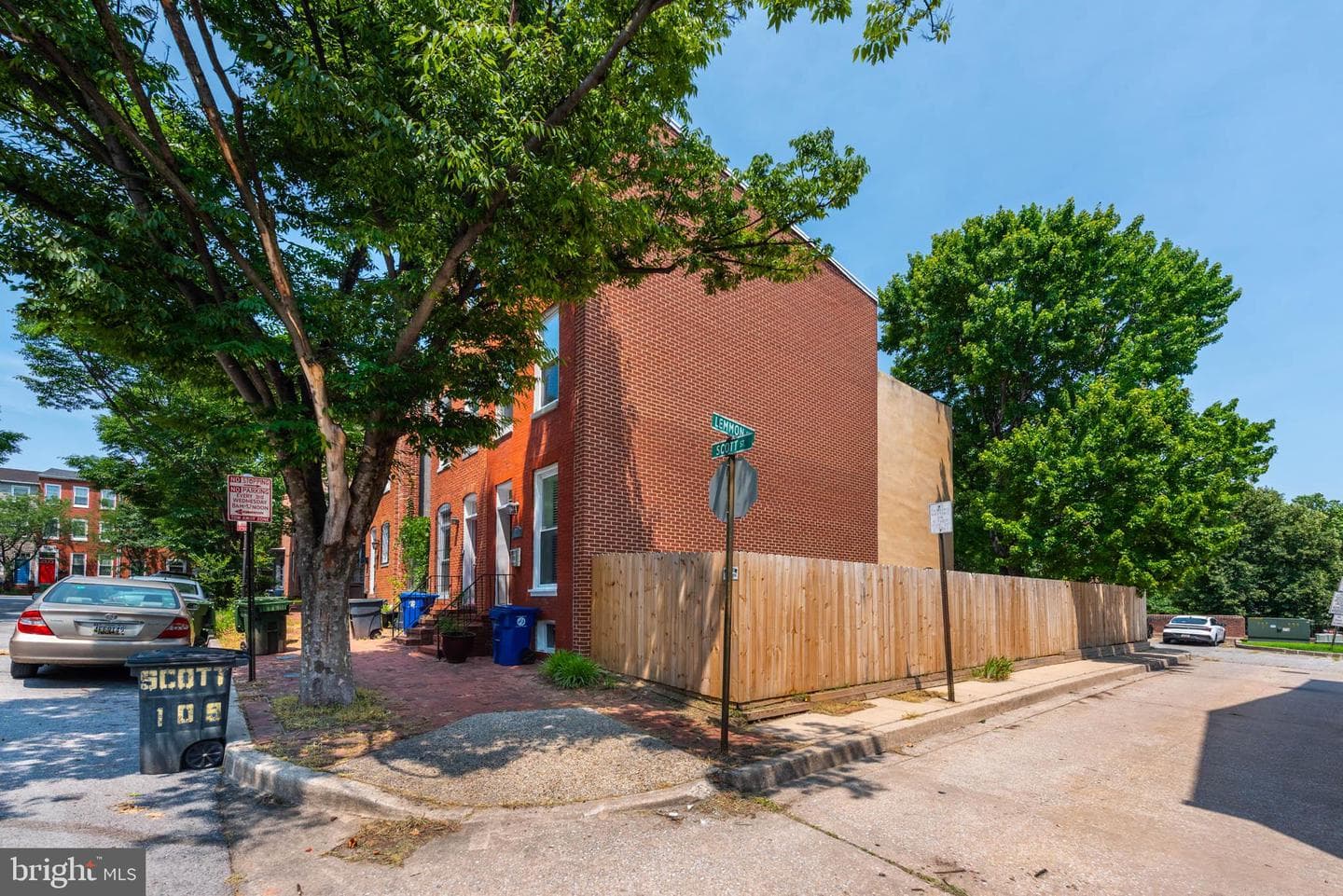109 Scott Street photo 32