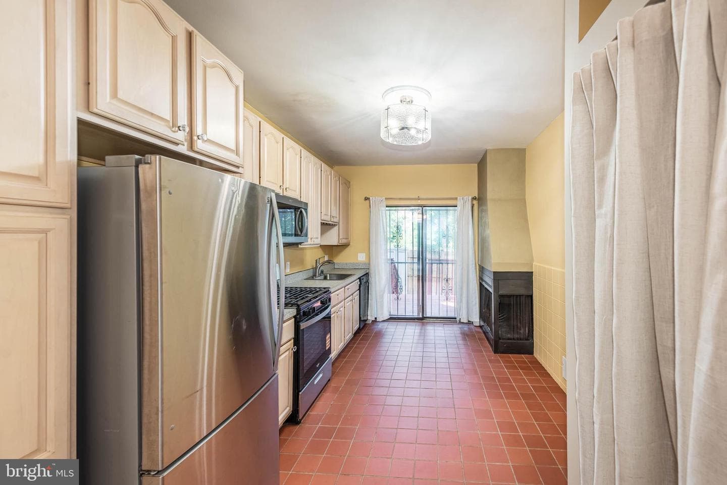 109 Scott Street photo 5
