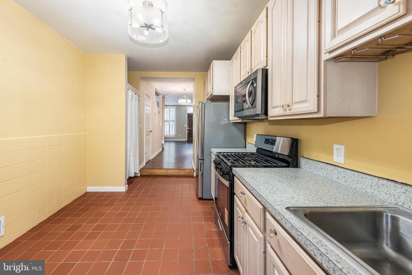 109 Scott Street photo 8