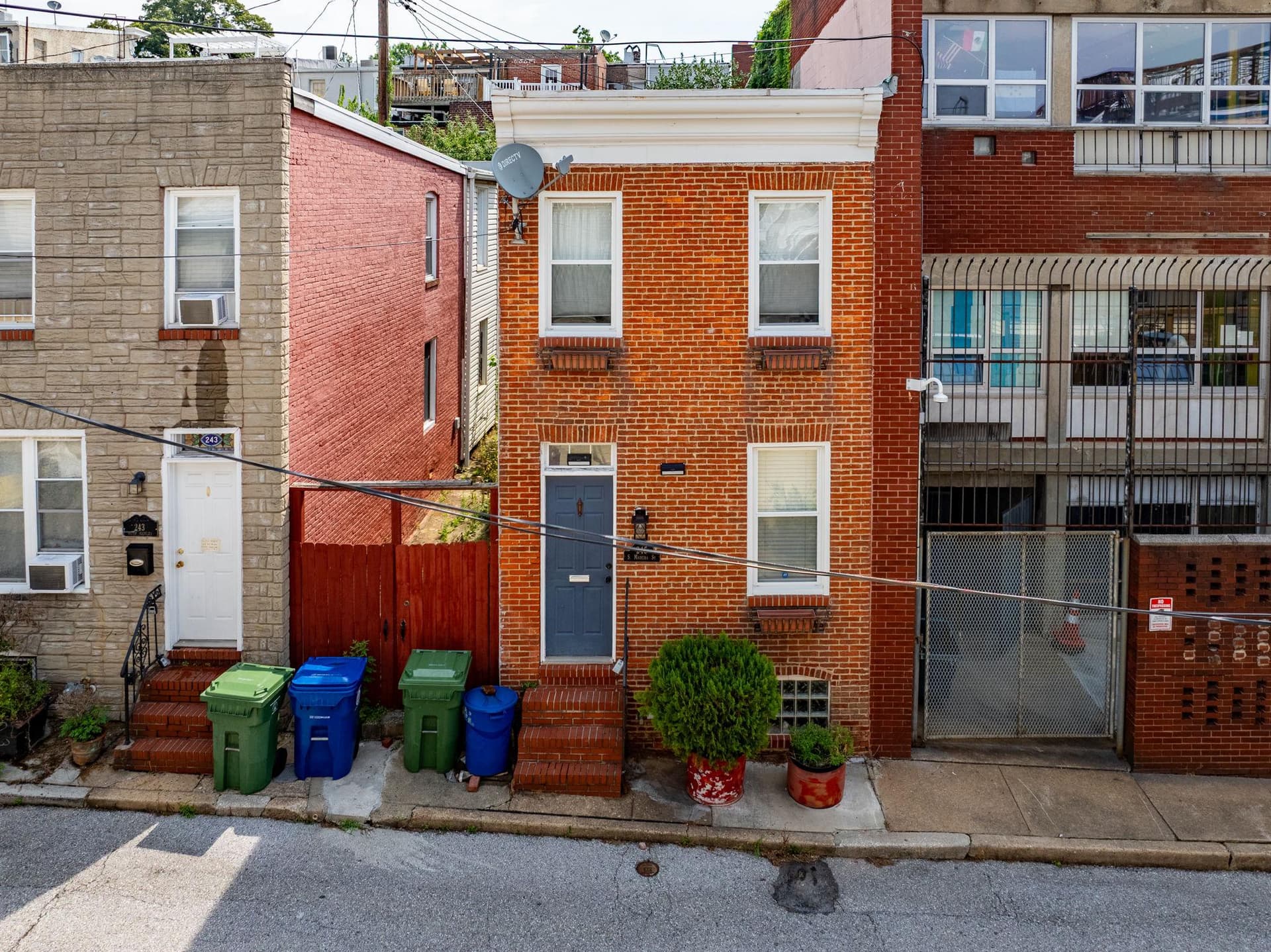 245 S Madeira Street photo 24