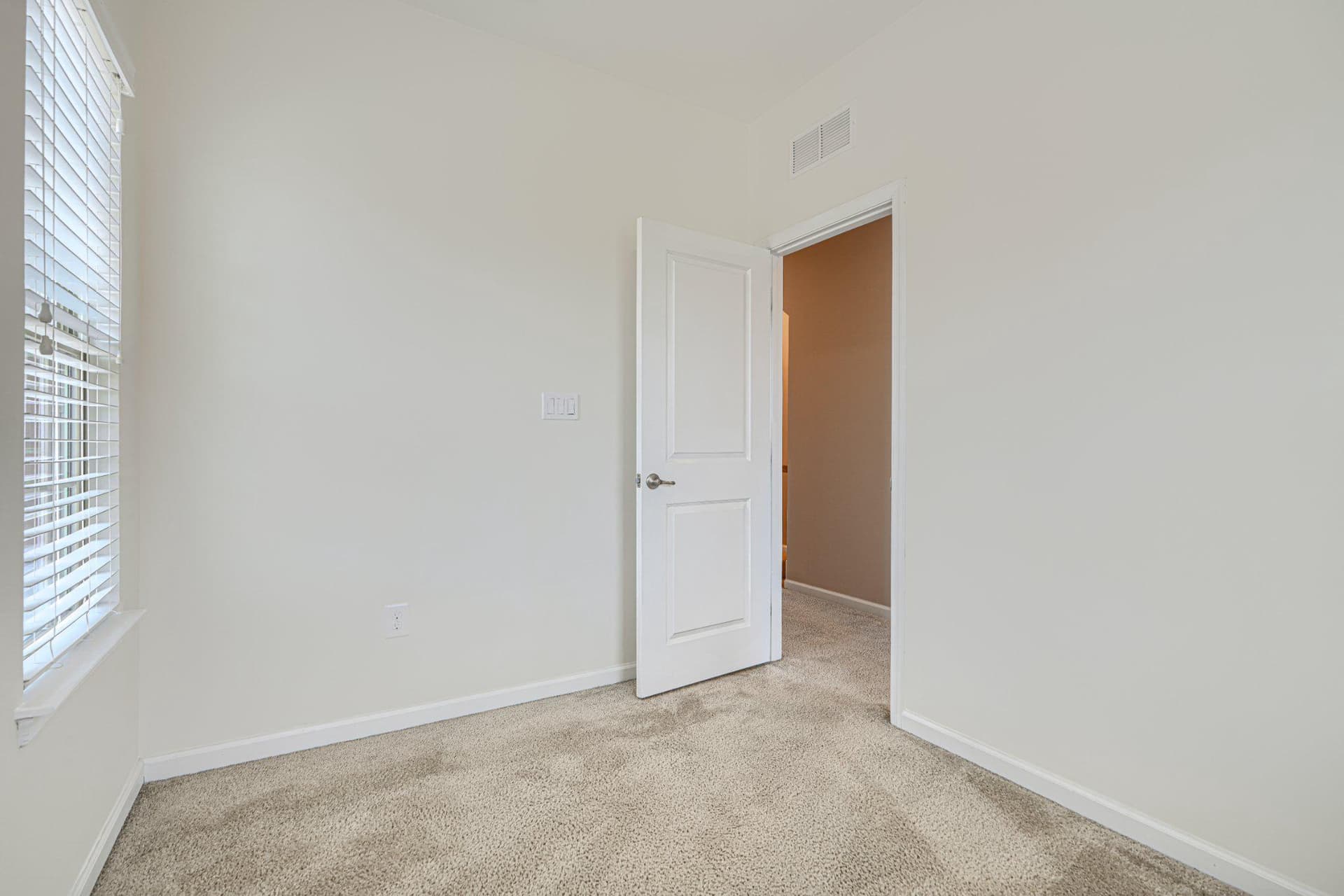 4601 Fait Avenue photo 24