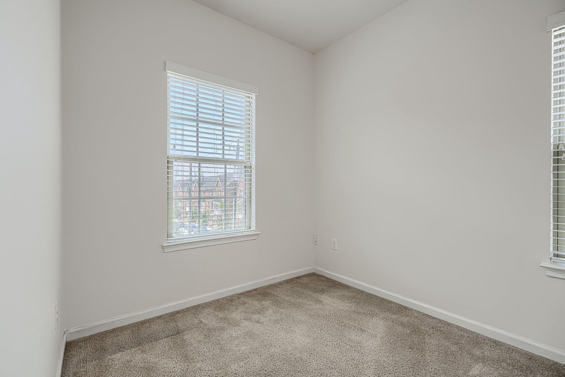 4601 Fait Avenue photo 25