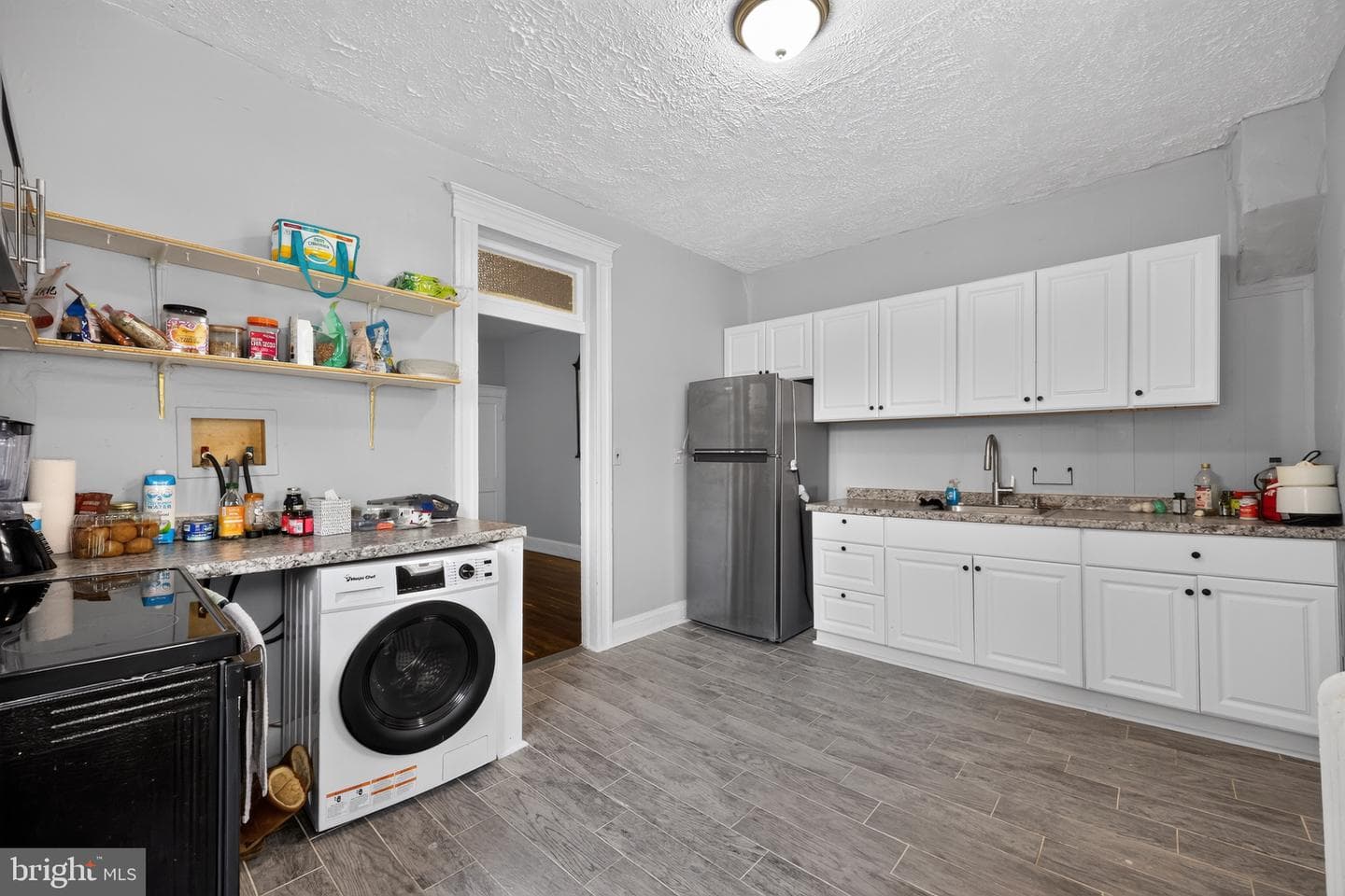 515 N Linwood Avenue photo 11