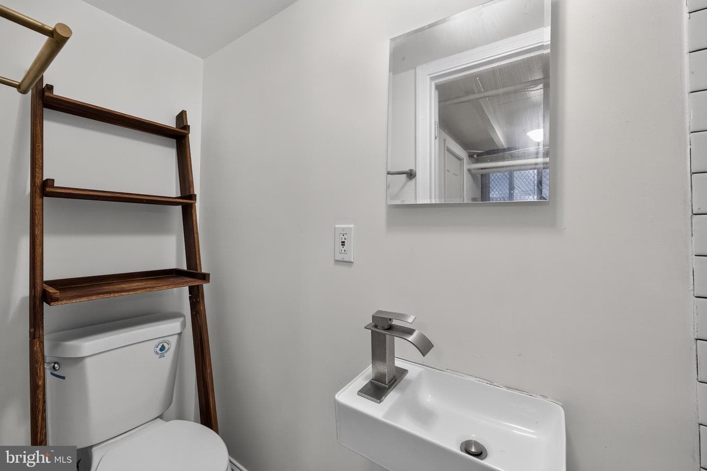 515 N Linwood Avenue photo 21
