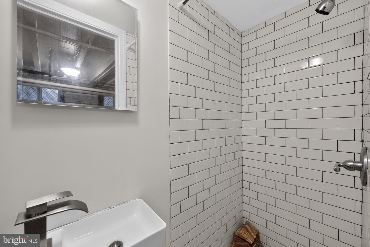 515 N Linwood Avenue photo 25