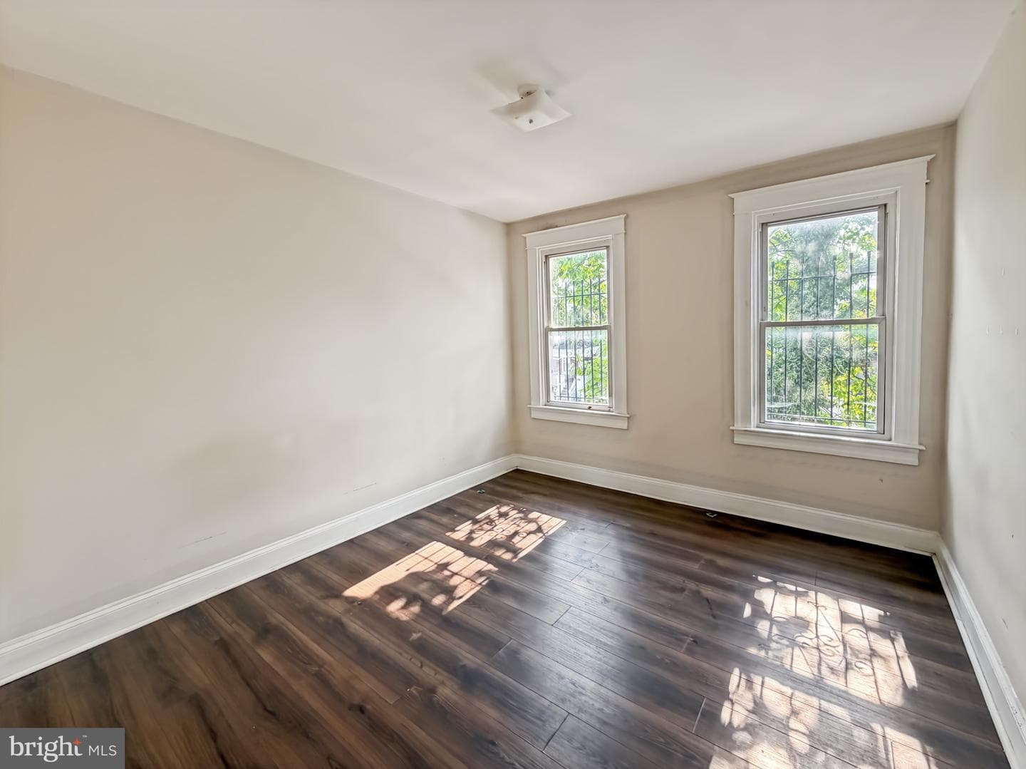 411 N Edgewood Street photo 15