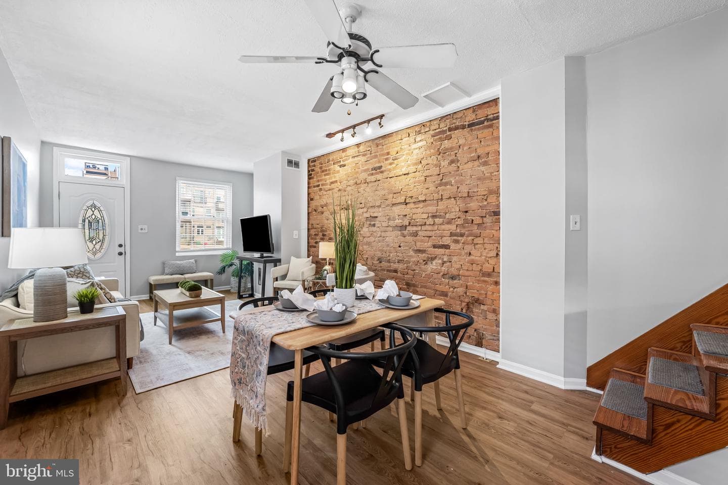 1417 Anchor Street photo 5