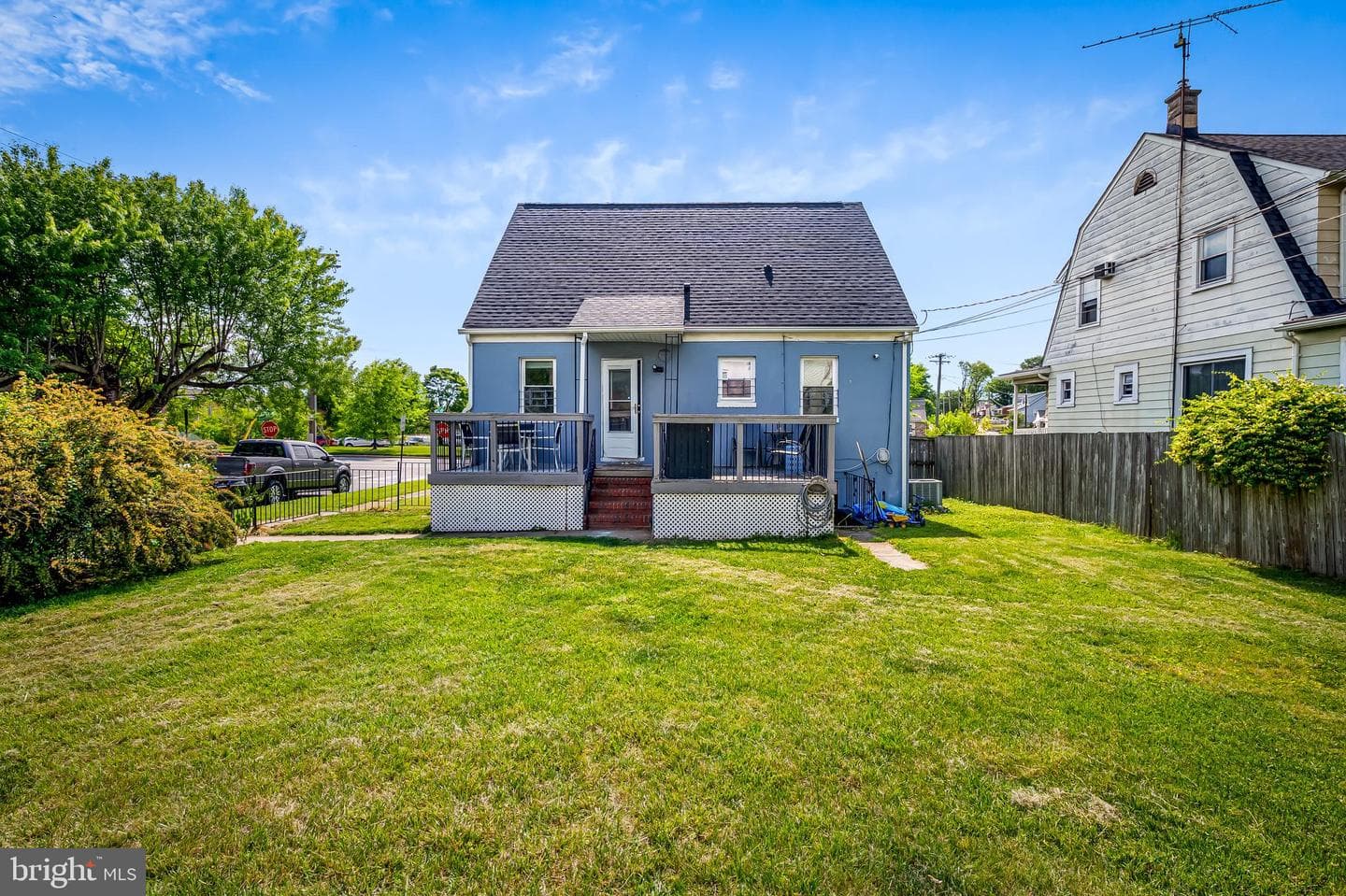 1613 Dundalk Avenue photo 35