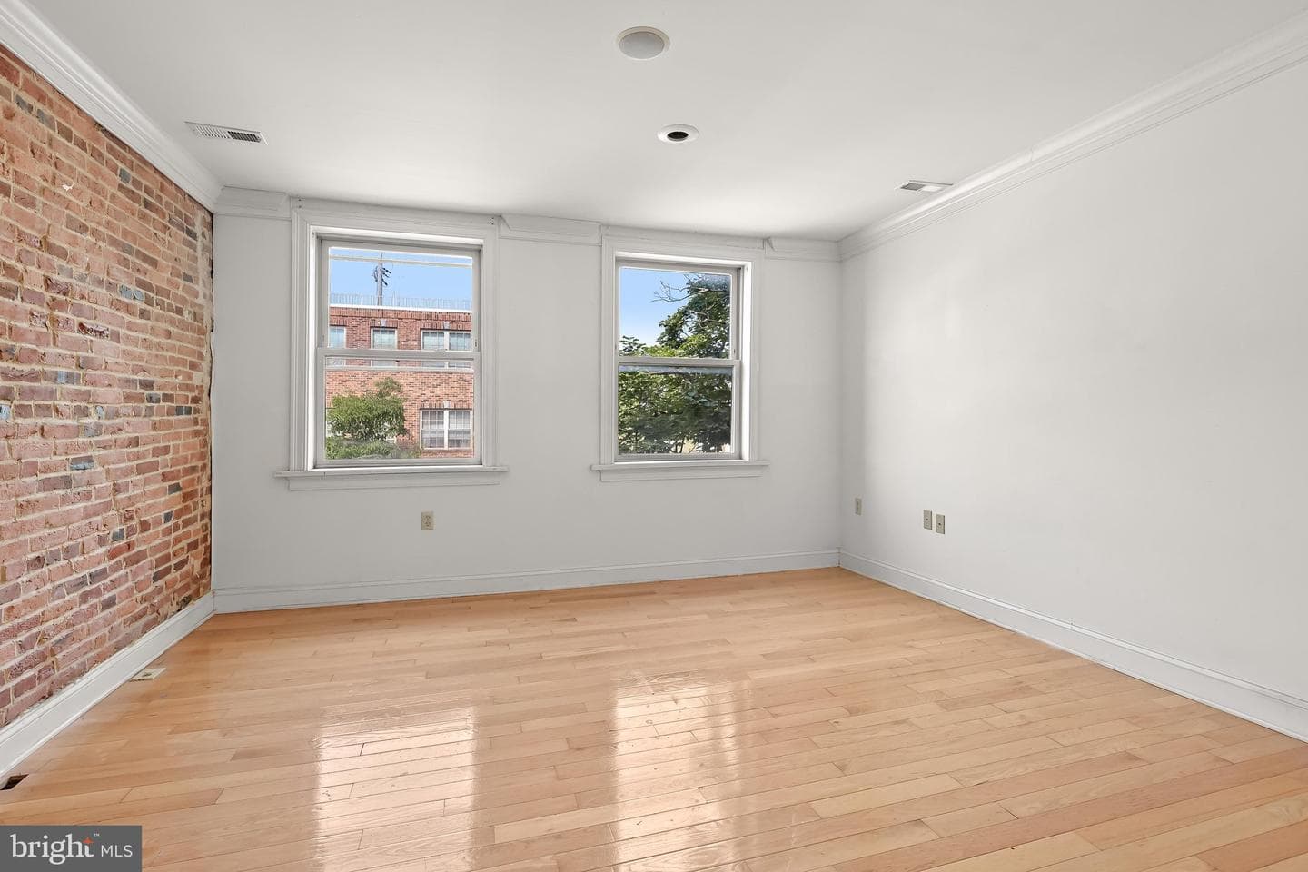 517 S Patterson Park Avenue photo 18