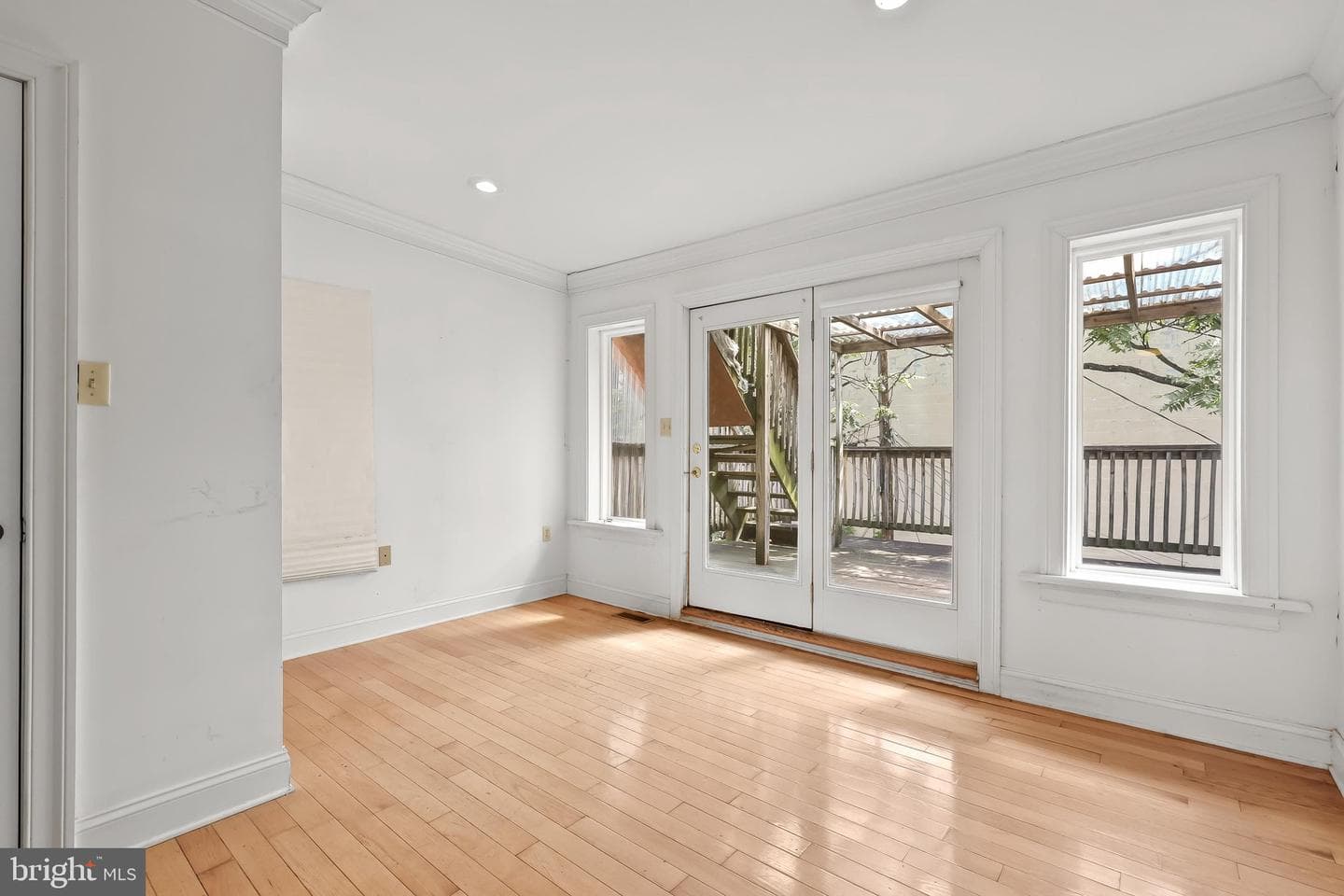 517 S Patterson Park Avenue photo 23