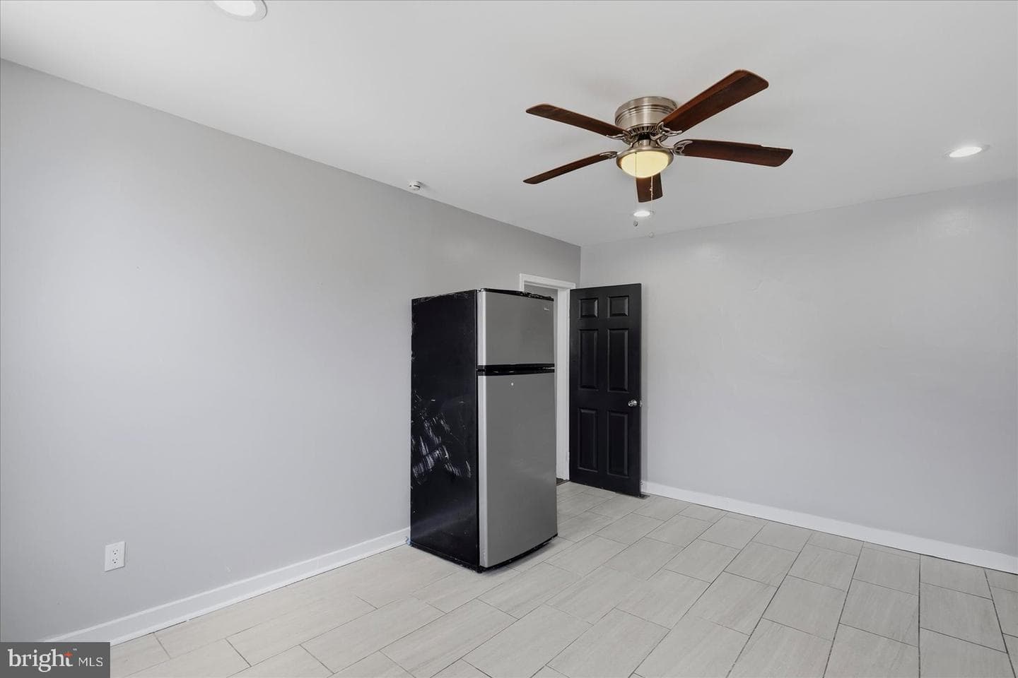 502 Tunbridge Road photo 15