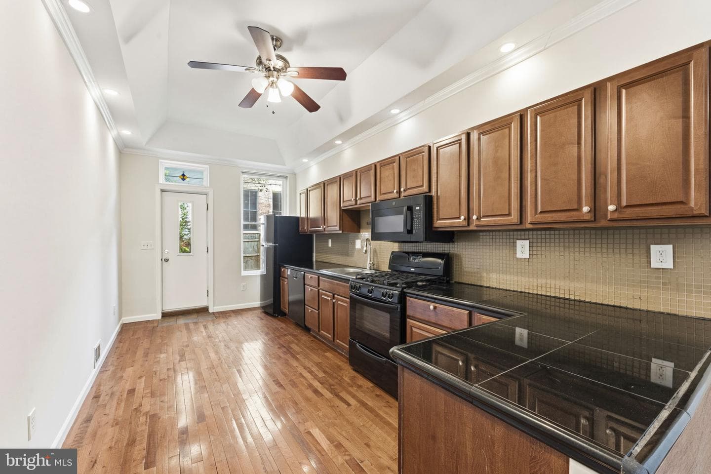 1110 Guilford Avenue photo 11