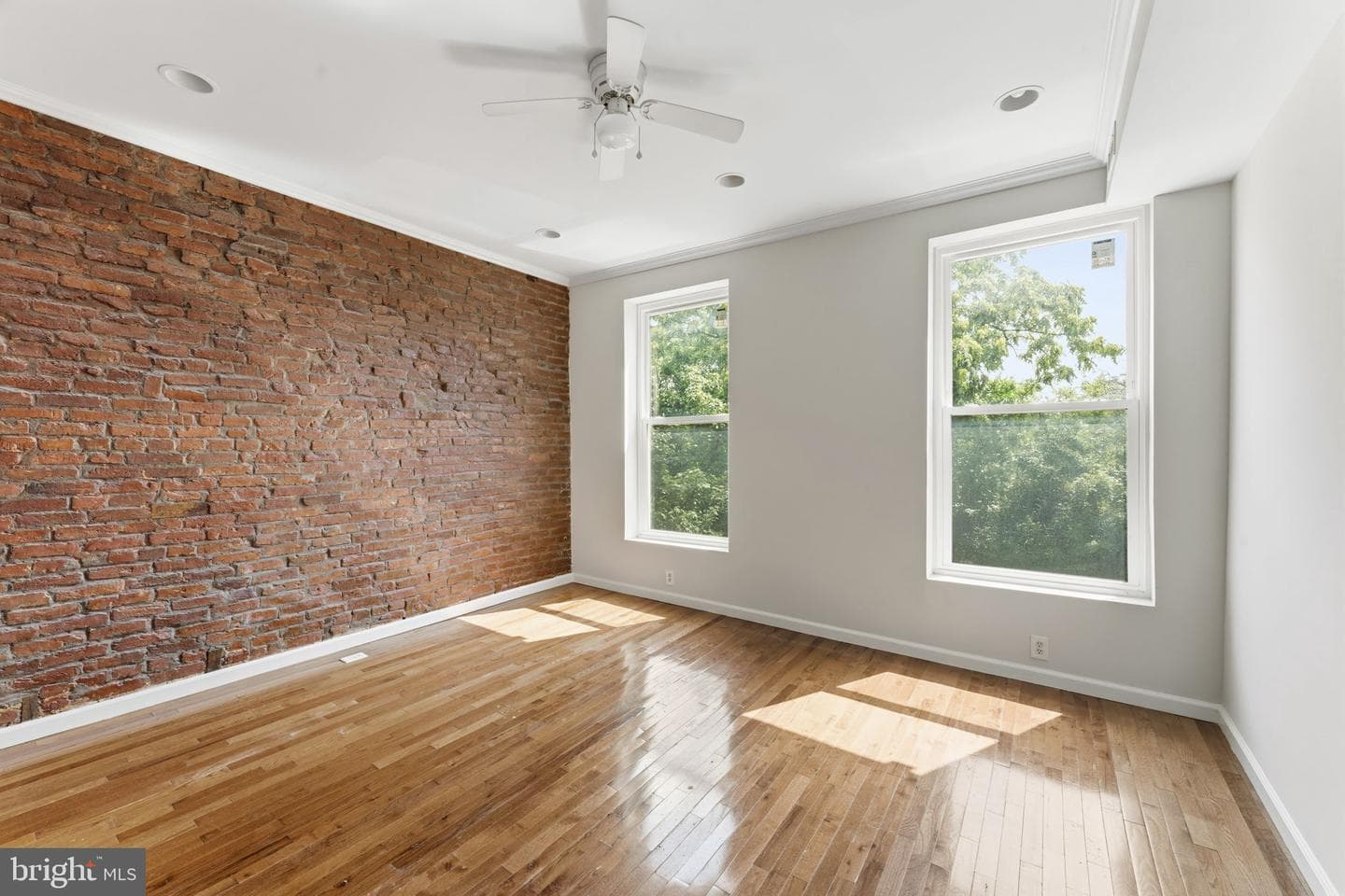 1110 Guilford Avenue photo 17
