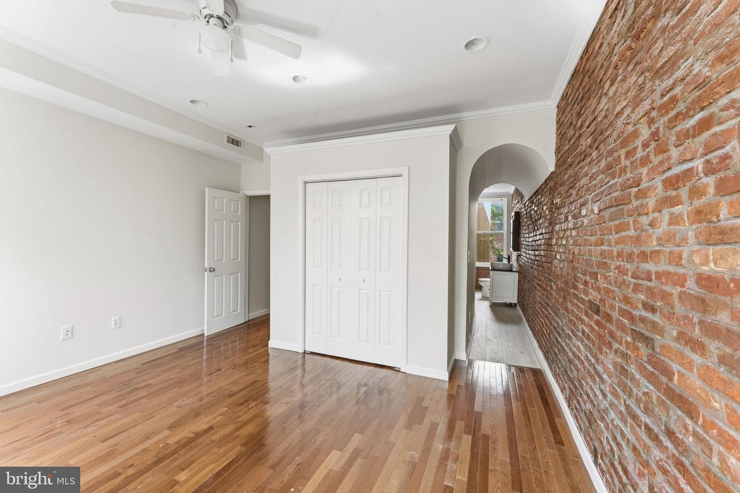 1110 Guilford Avenue photo 21