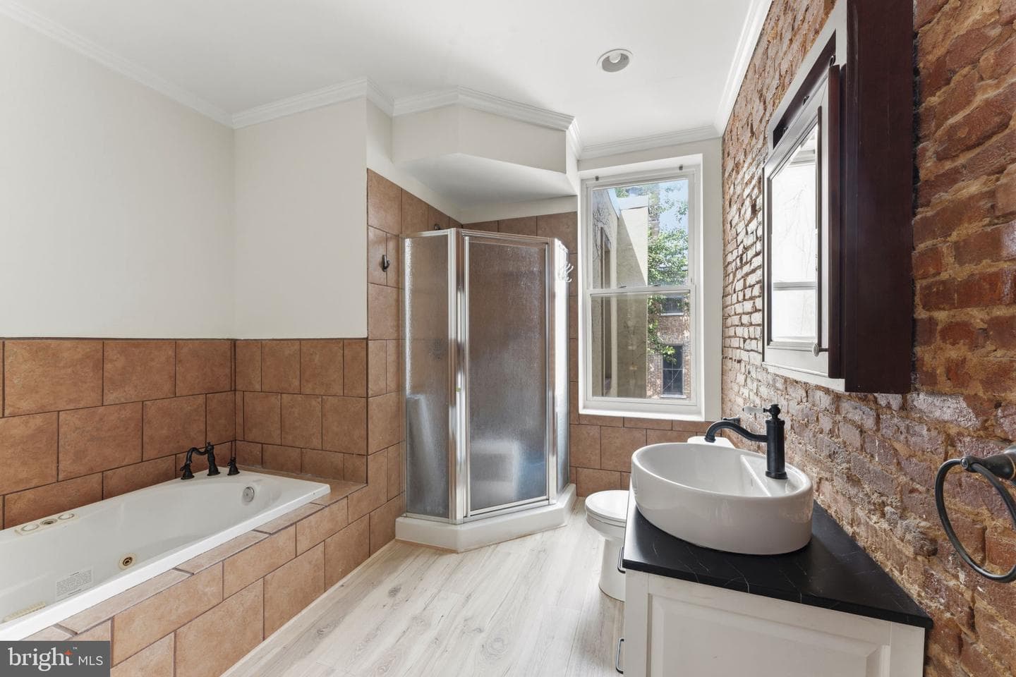 1110 Guilford Avenue photo 22