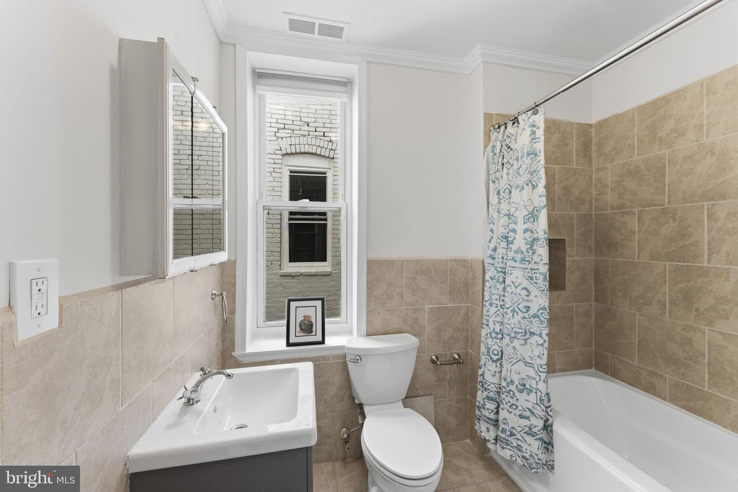 1110 Guilford Avenue photo 27