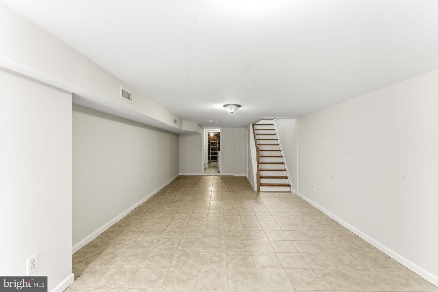 1110 Guilford Avenue photo 35