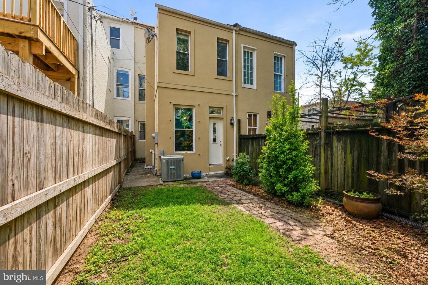 1110 Guilford Avenue photo 38