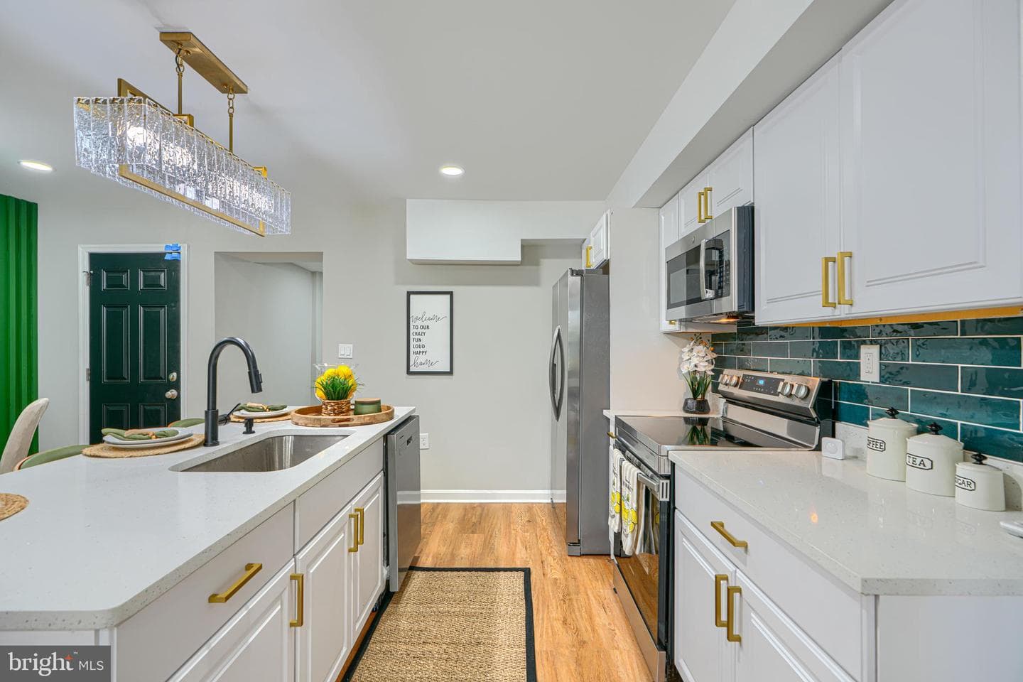 3023 W Garrison Avenue photo 10