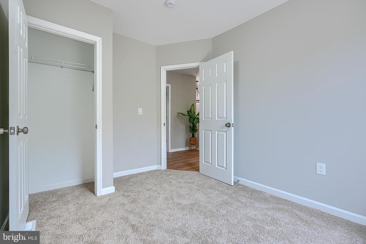 3023 W Garrison Avenue photo 28