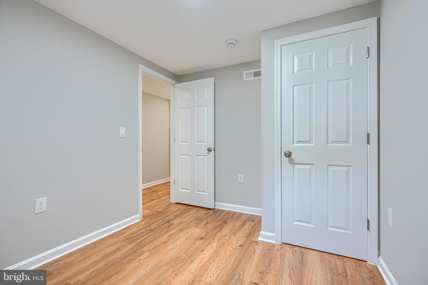 3023 W Garrison Avenue photo 31