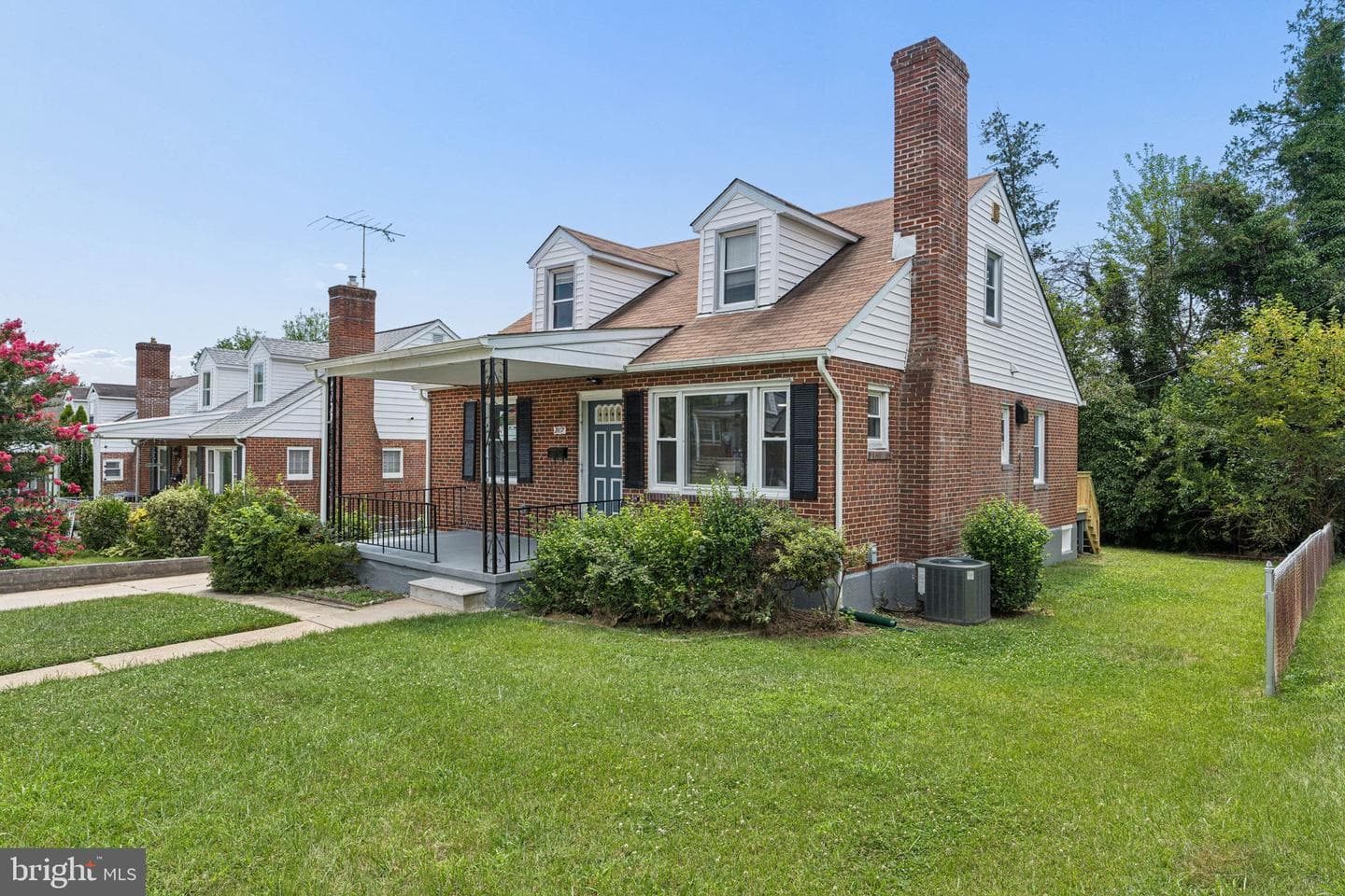 3807 Grenton Avenue photo 5