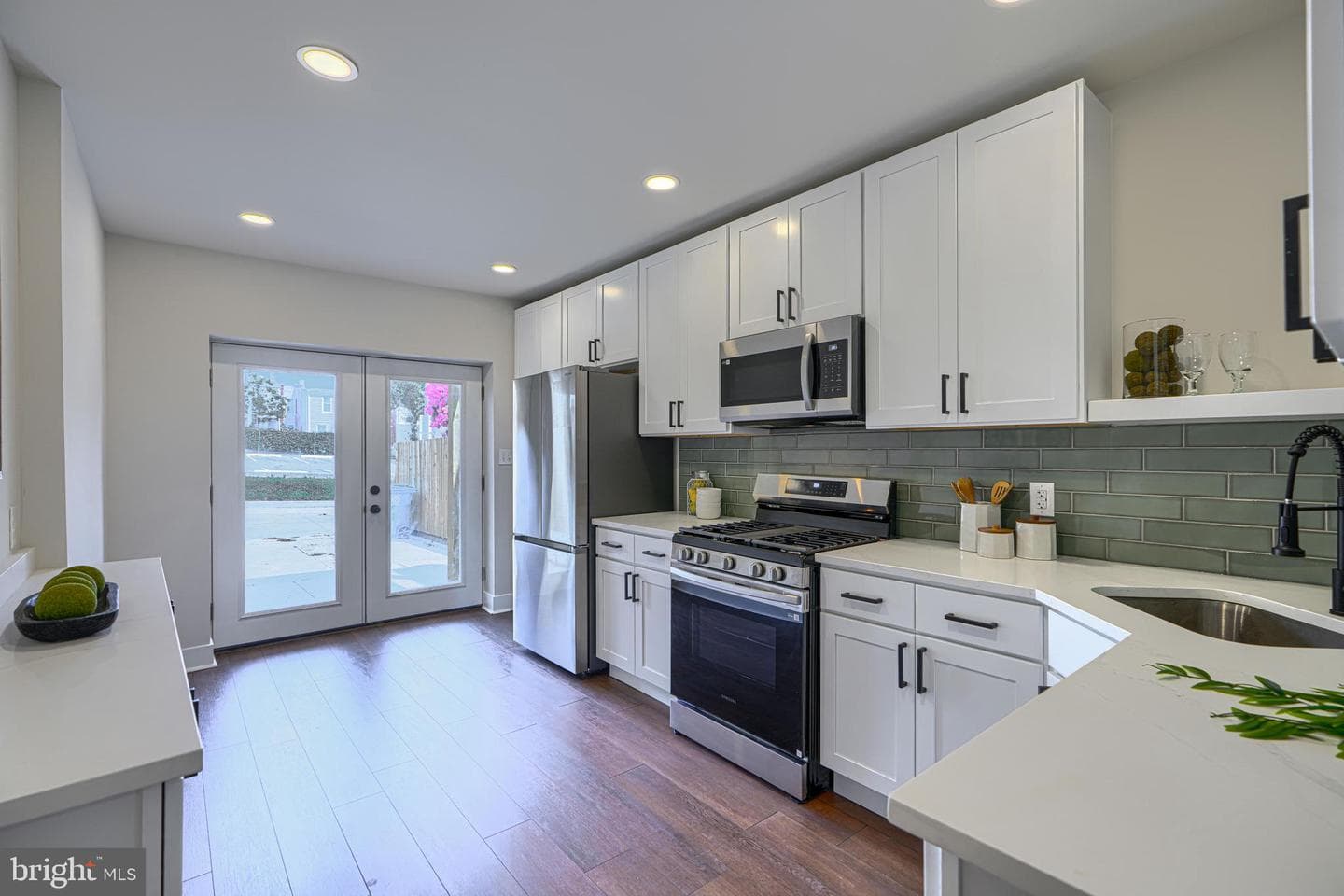 3523 Roland Avenue photo 12