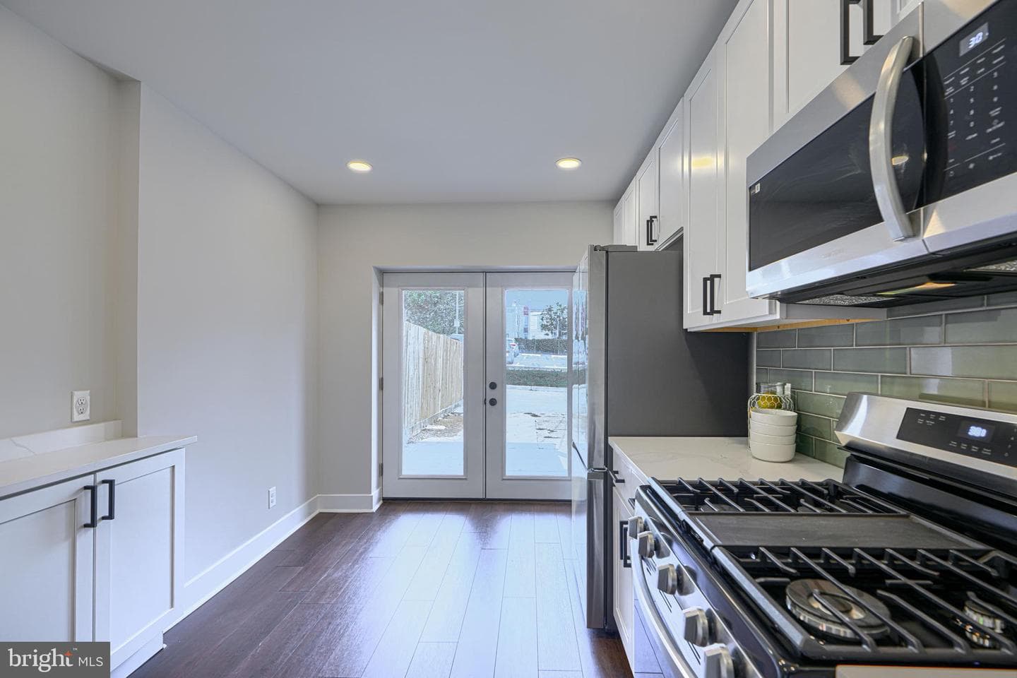 3523 Roland Avenue photo 13