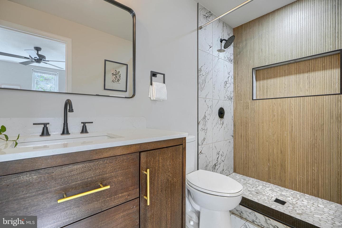 3523 Roland Avenue photo 21