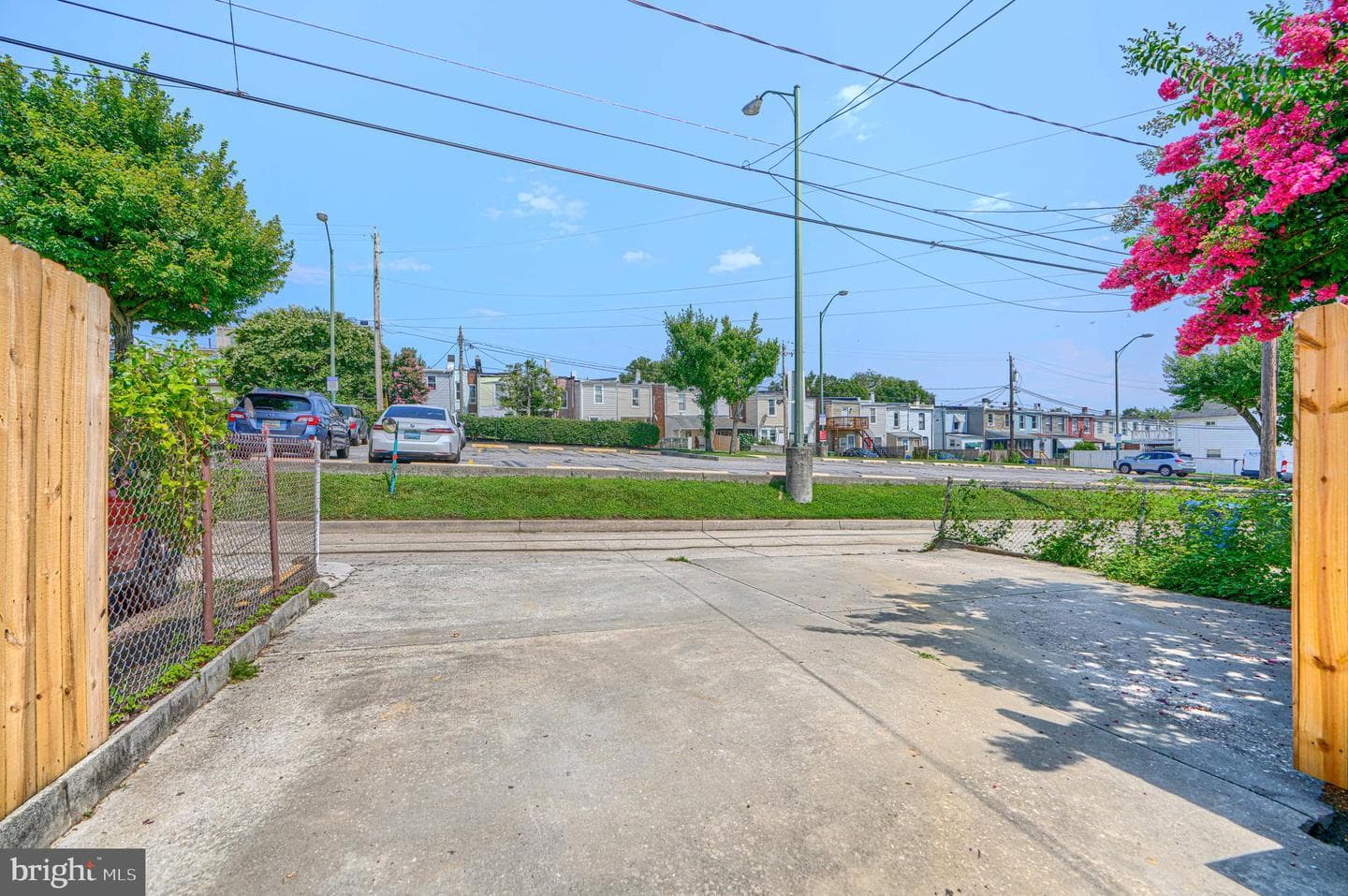 3523 Roland Avenue photo 37