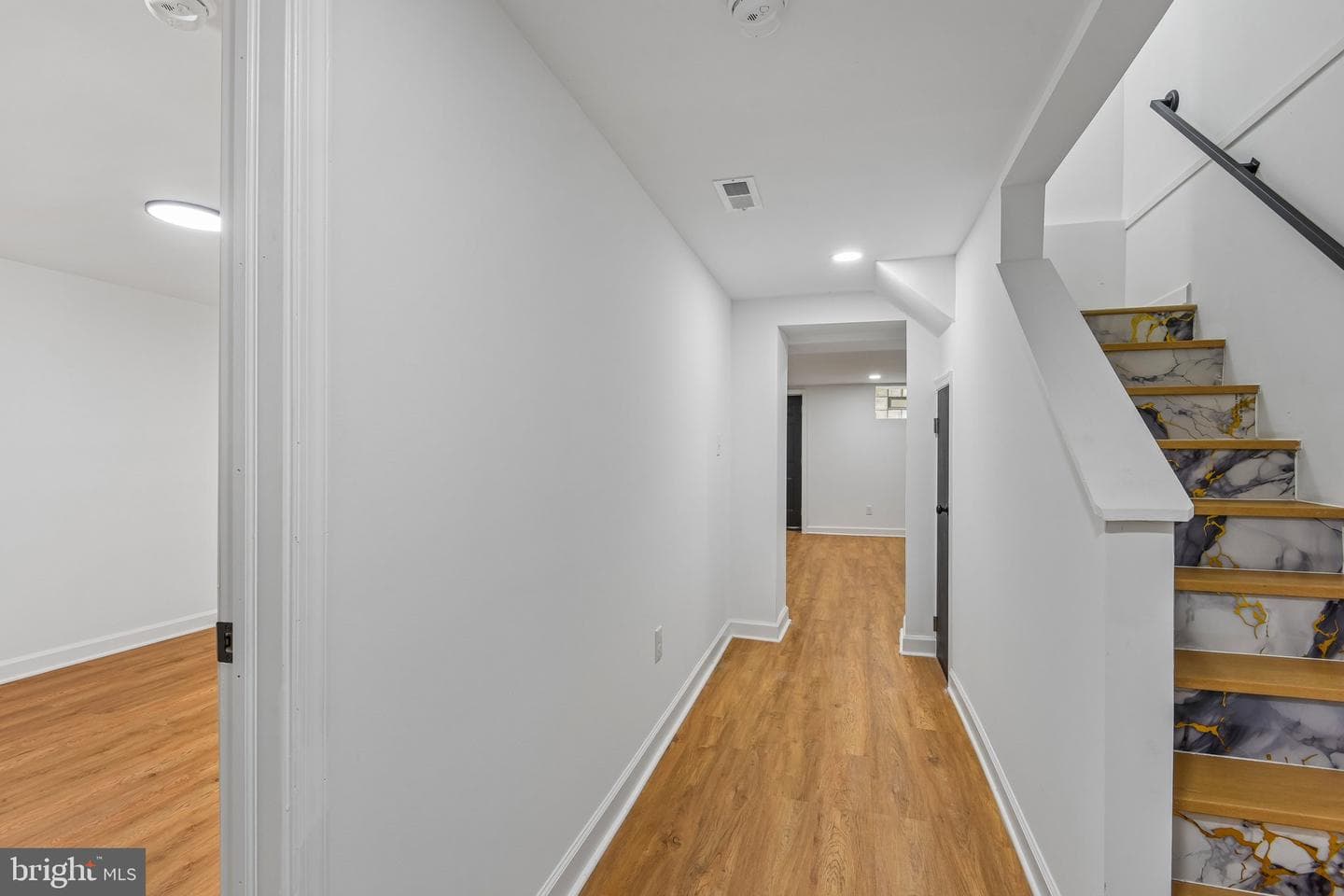 1528 Sheffield Road photo 18