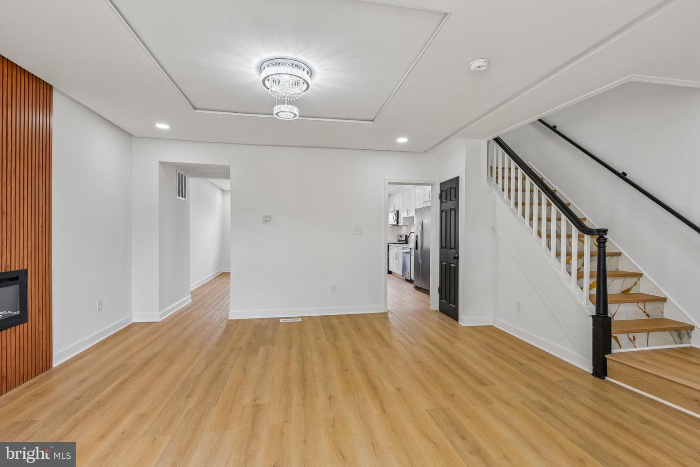 1528 Sheffield Road photo 7