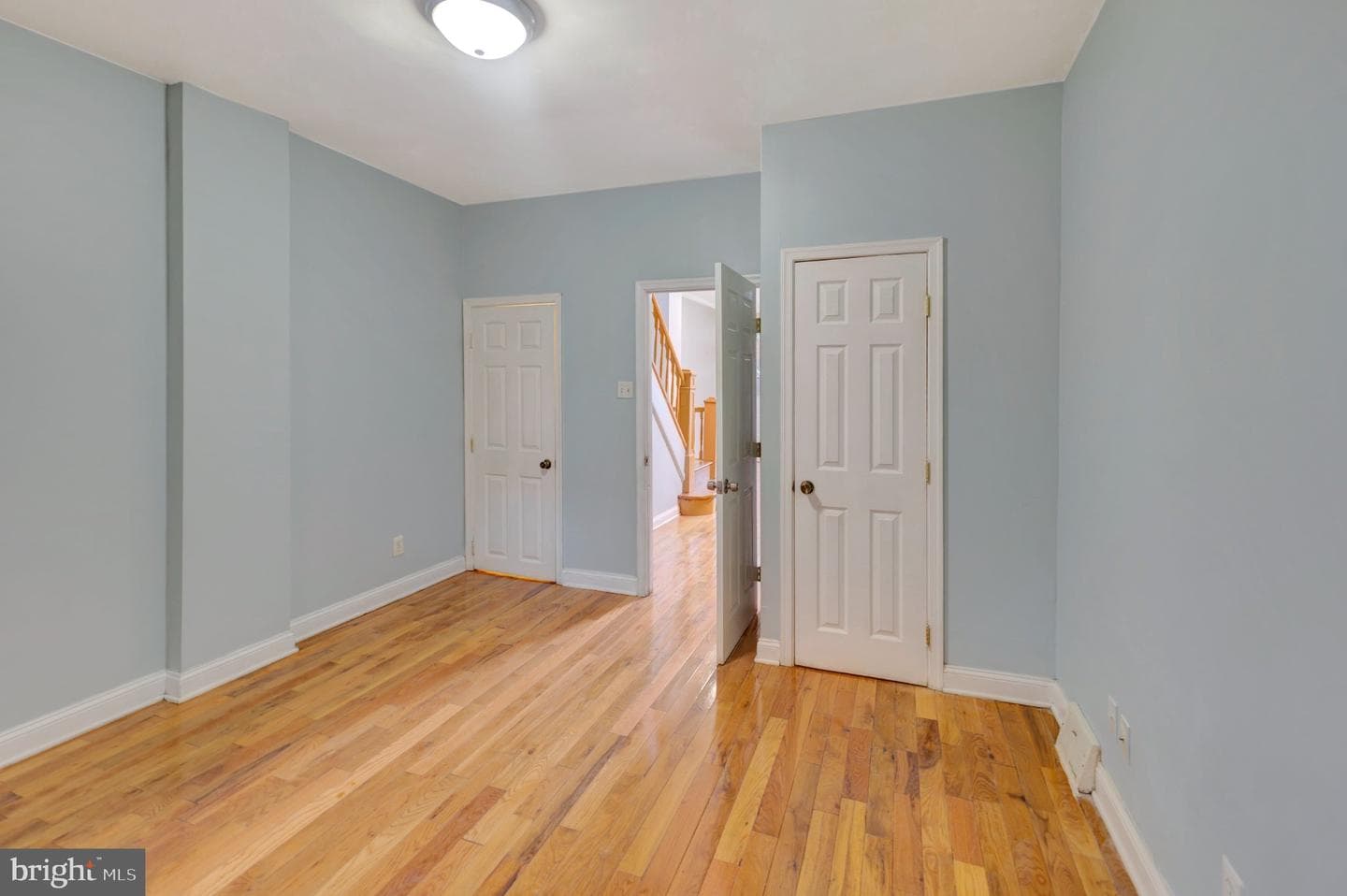 2425 Ashland Avenue photo 9