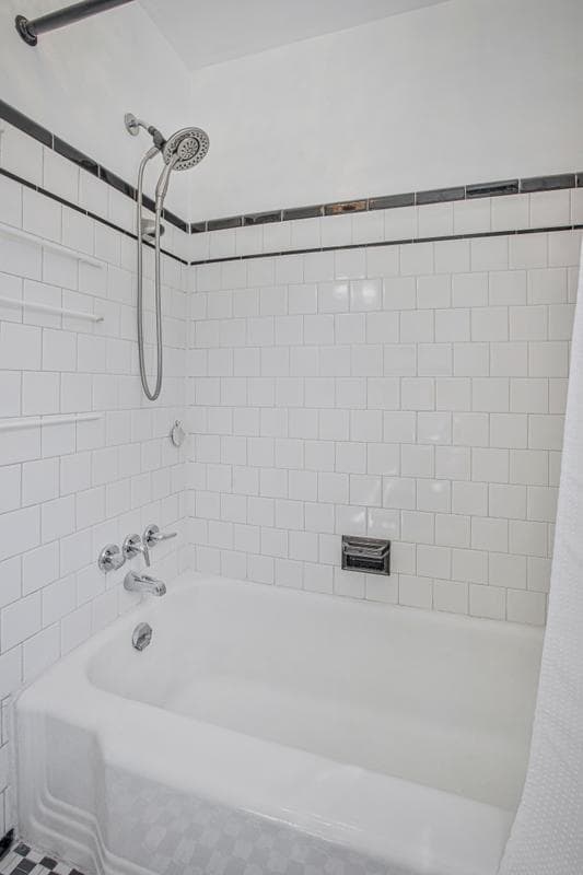 4708 Hamilton Avenue photo 20