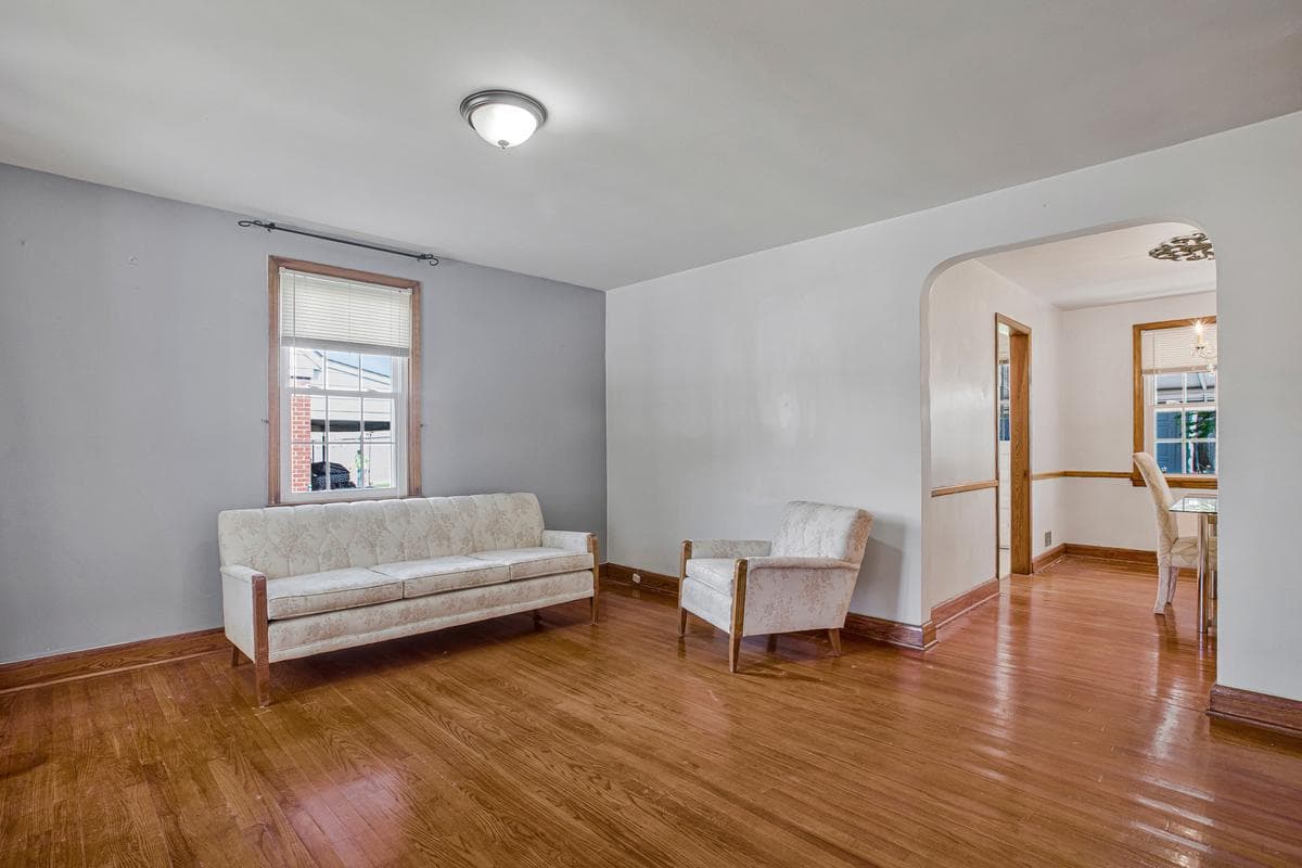 4708 Hamilton Avenue photo 3