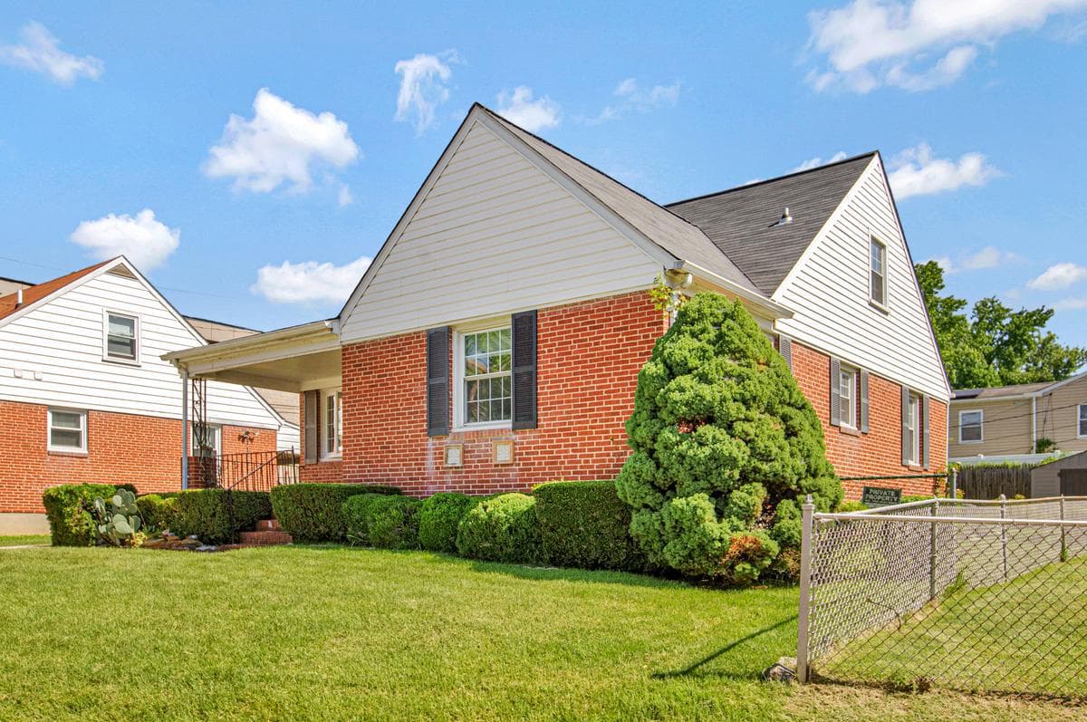 4708 Hamilton Avenue photo 37