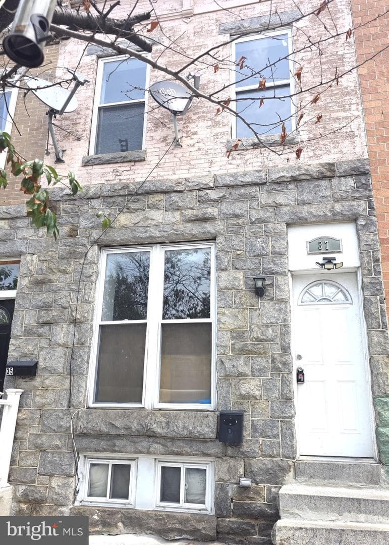 37 S Highland Avenue photo 11