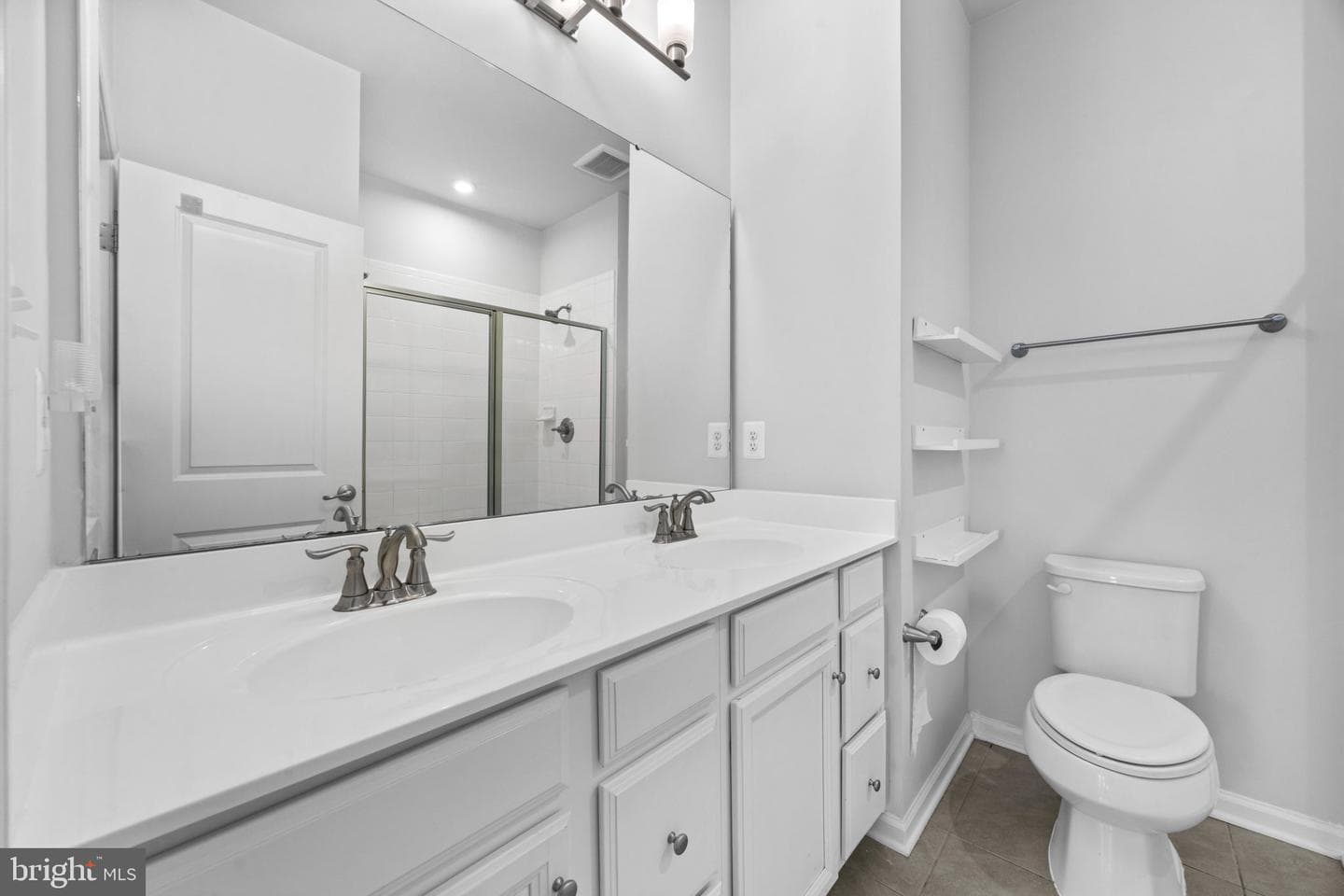 4710 Marlene Mews photo 18