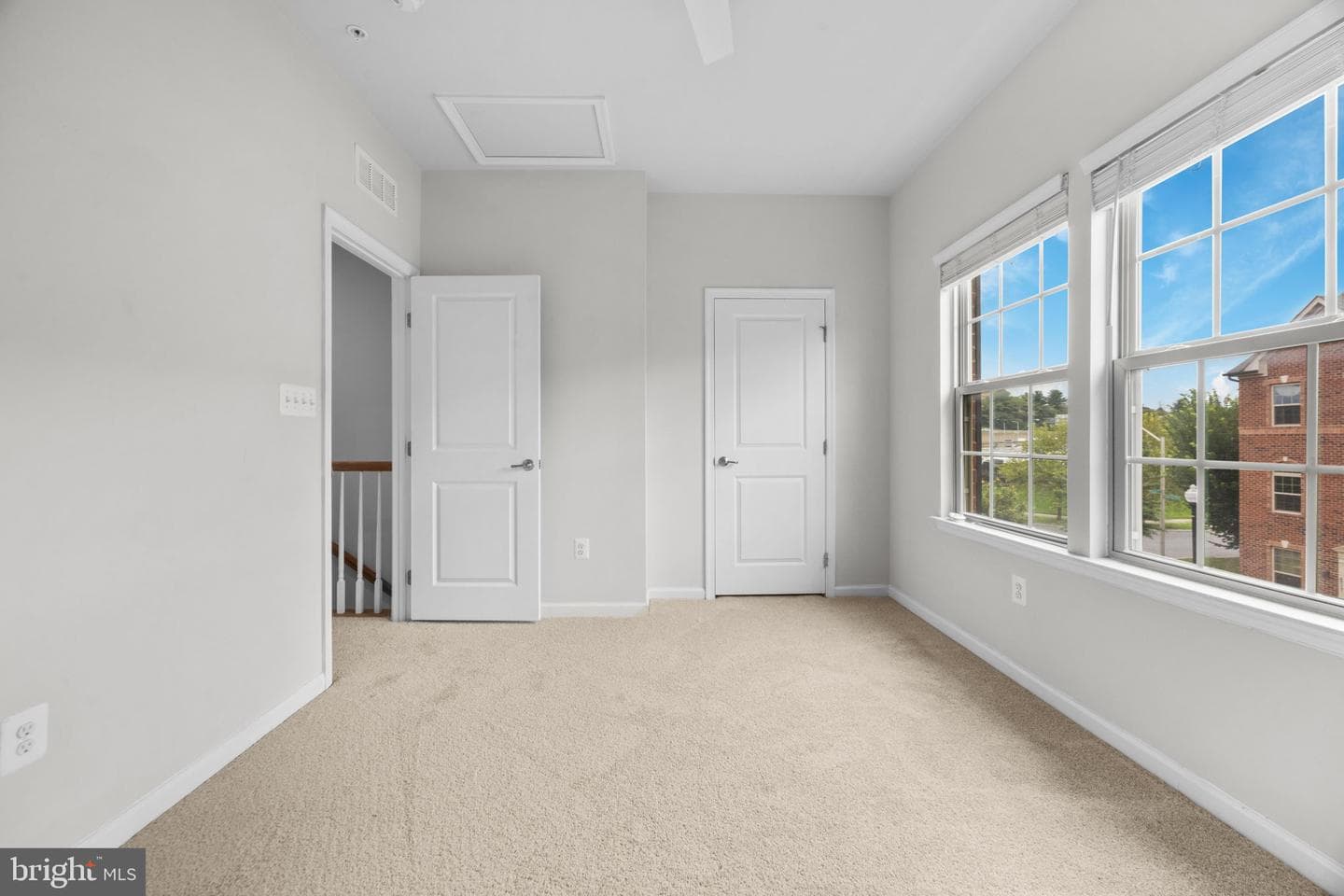 4710 Marlene Mews photo 24